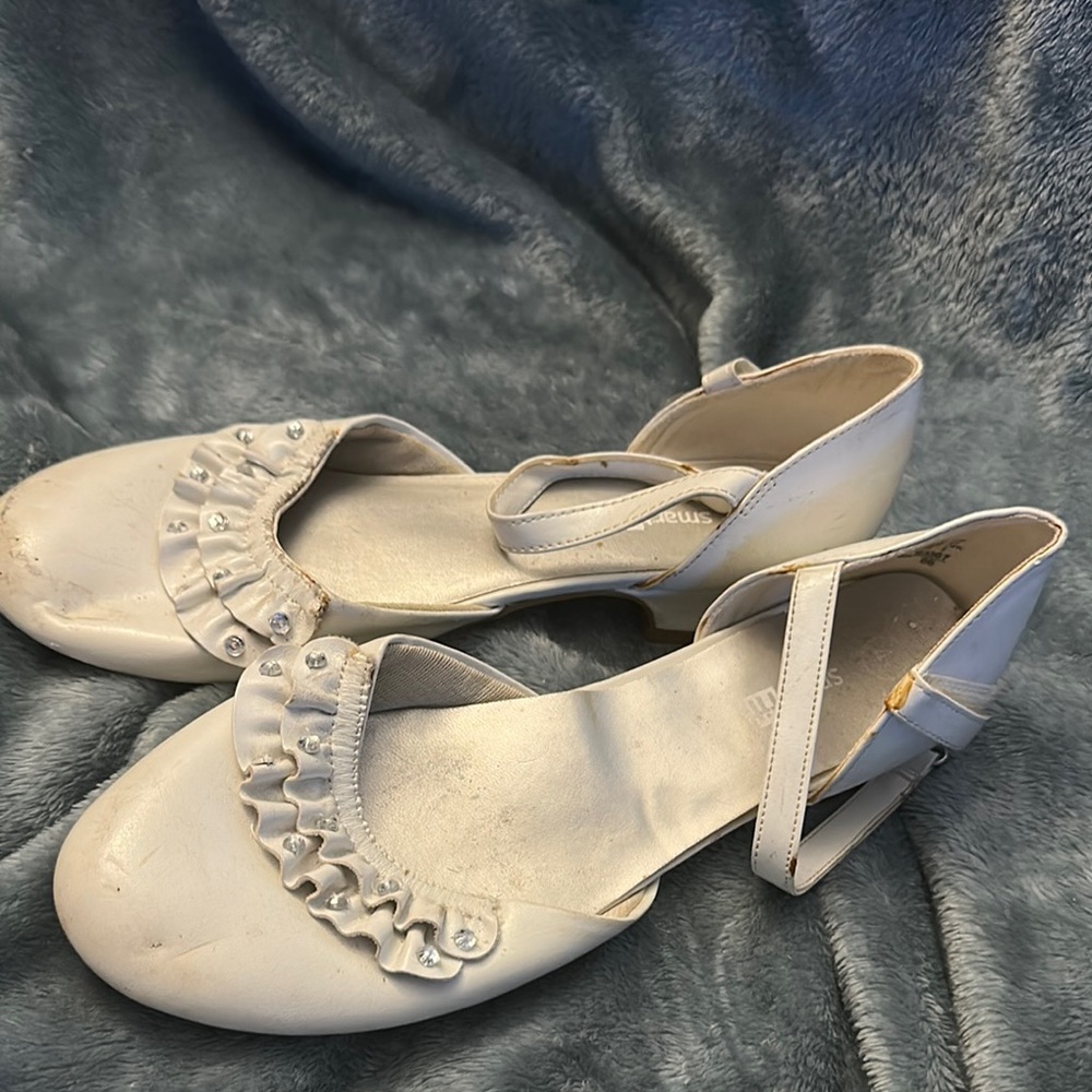 White dress Shoes